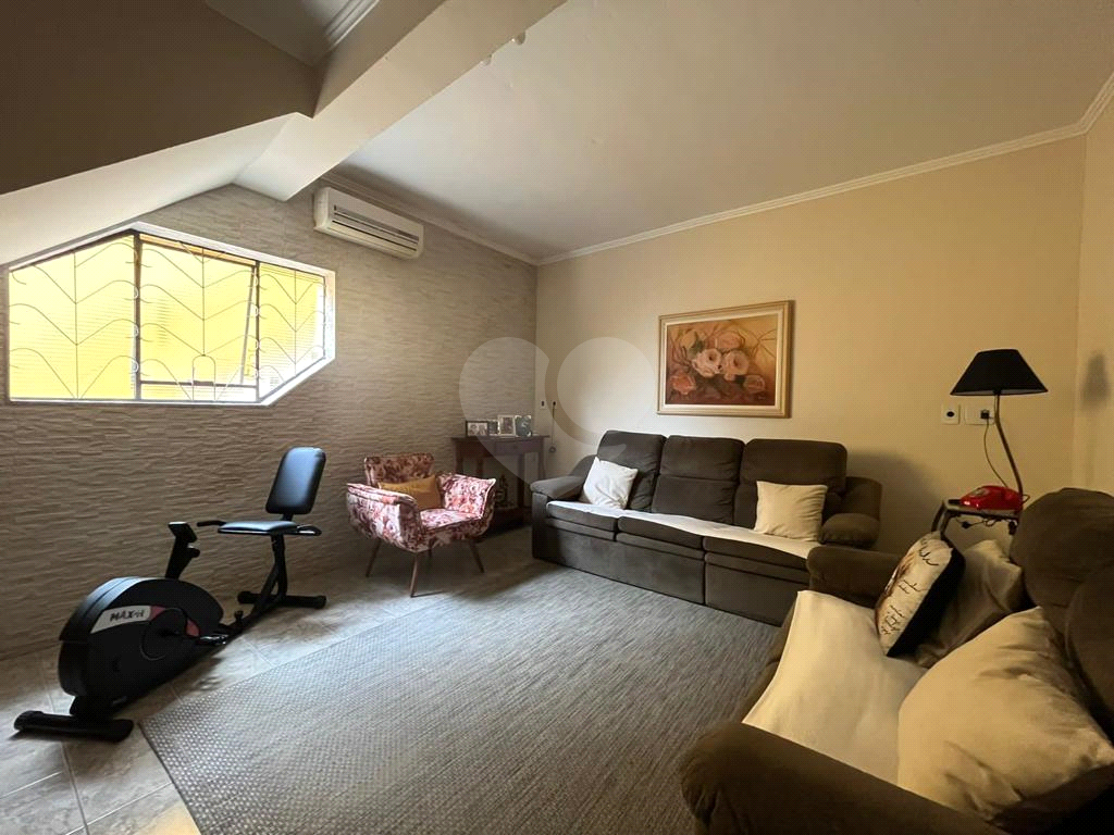 Casa à venda com 3 quartos, 244m² - Foto 29