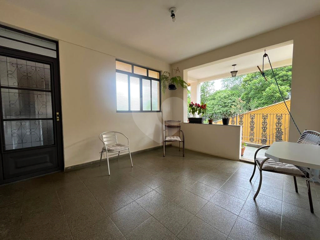 Casa à venda com 3 quartos, 244m² - Foto 35