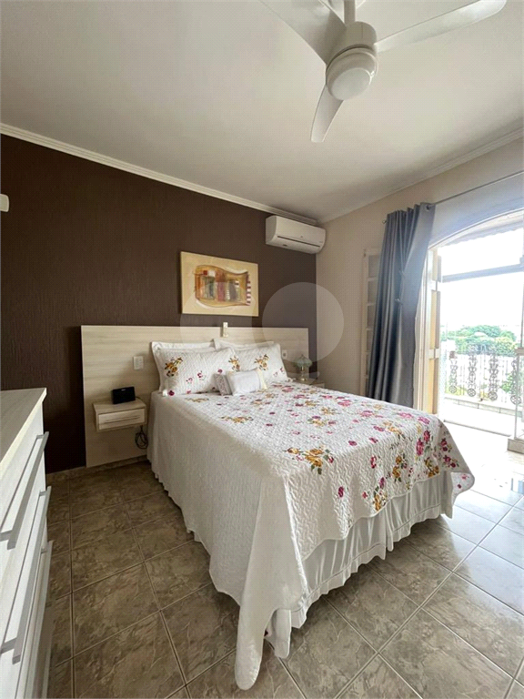 Casa à venda com 3 quartos, 244m² - Foto 17