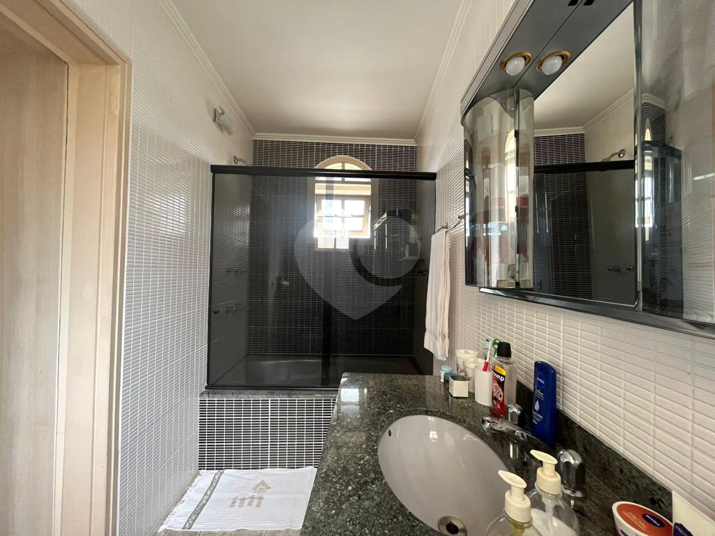Casa à venda com 3 quartos, 244m² - Foto 22