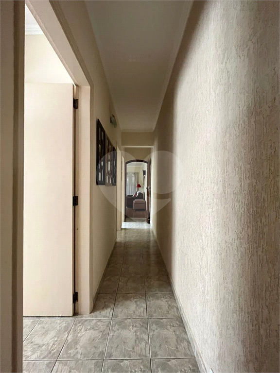 Casa à venda com 3 quartos, 244m² - Foto 25