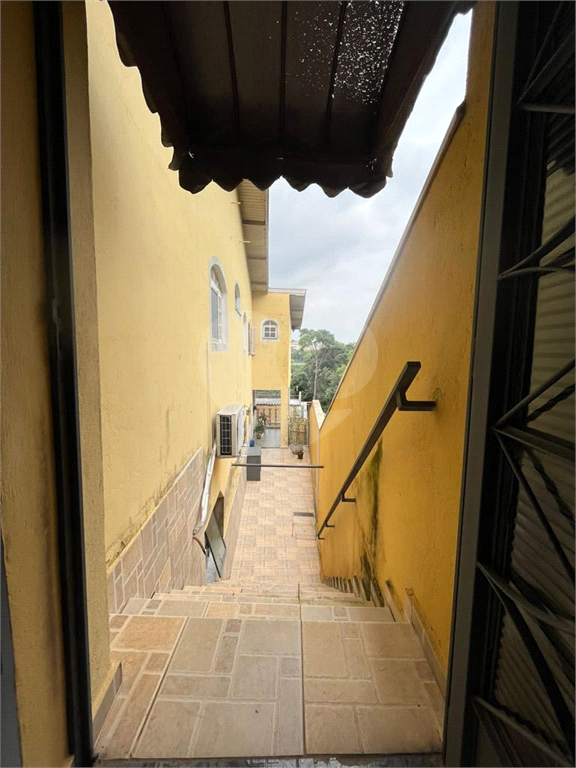 Casa à venda com 3 quartos, 244m² - Foto 10