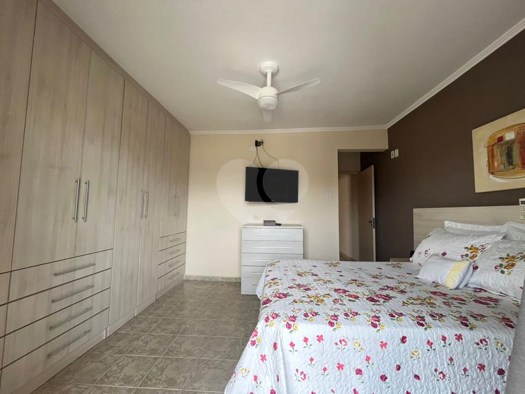 Casa à venda com 3 quartos, 244m² - Foto 23