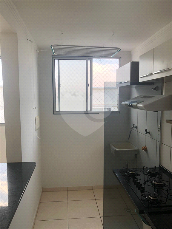 Apartamento à venda com 2 quartos, 67m² - Foto 3