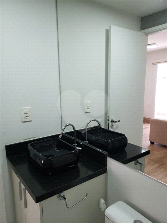 Apartamento à venda com 1 quarto, 35m² - Foto 13