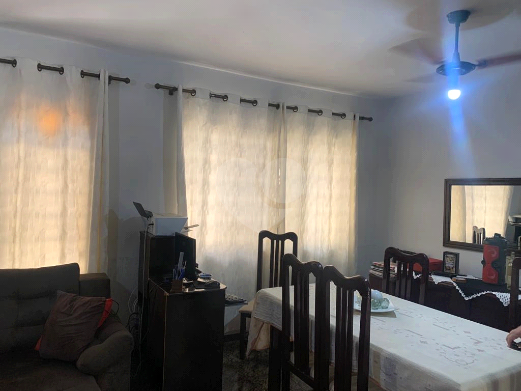 Casa à venda com 4 quartos, 170m² - Foto 1