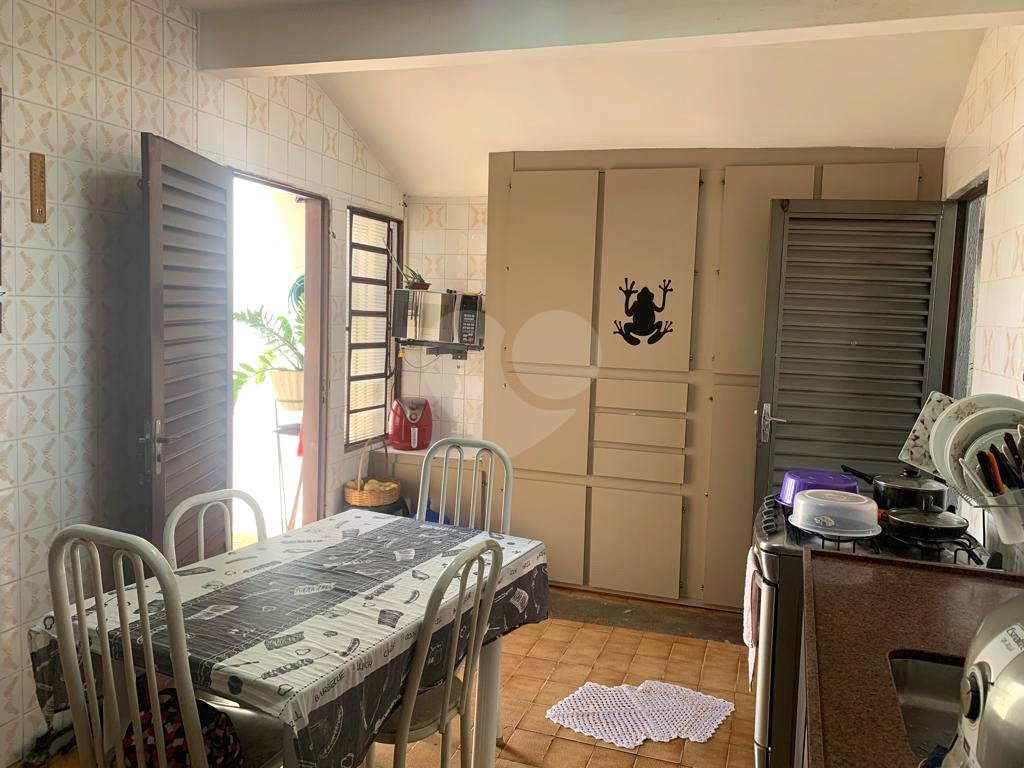 Casa à venda com 4 quartos, 170m² - Foto 19