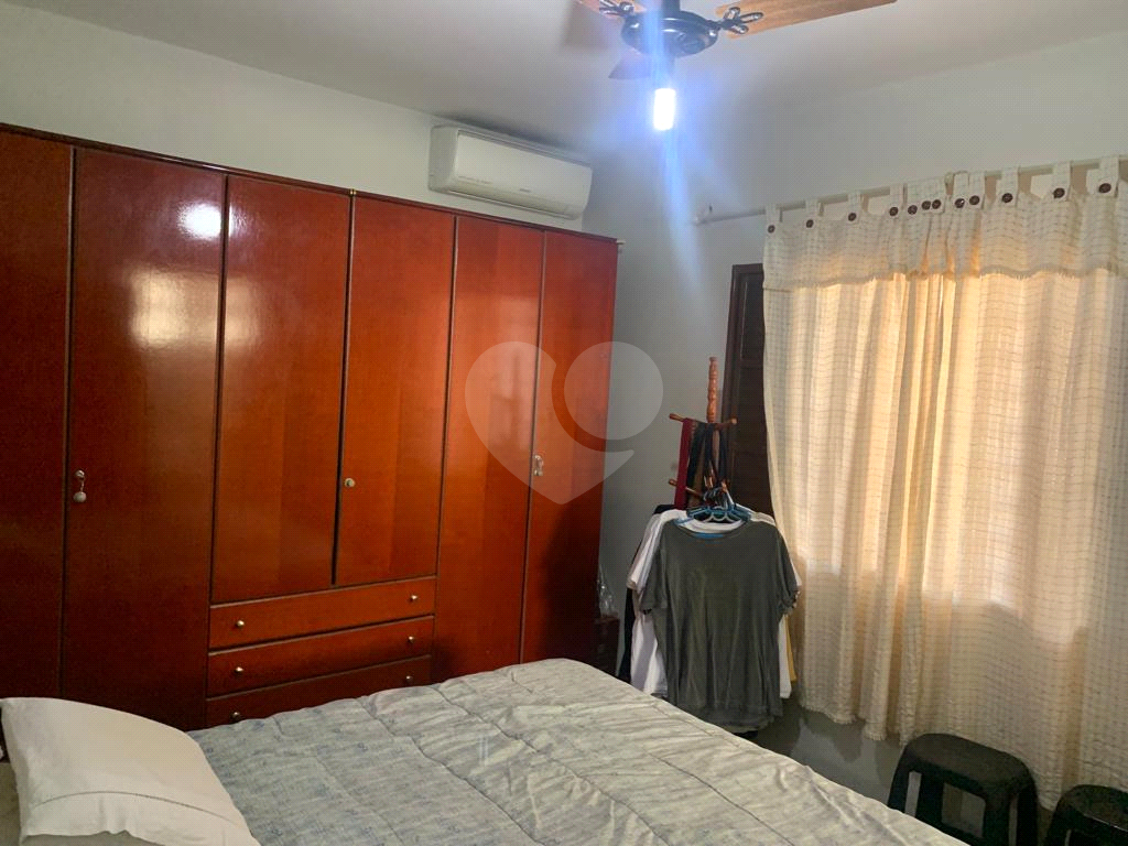 Casa à venda com 4 quartos, 170m² - Foto 13