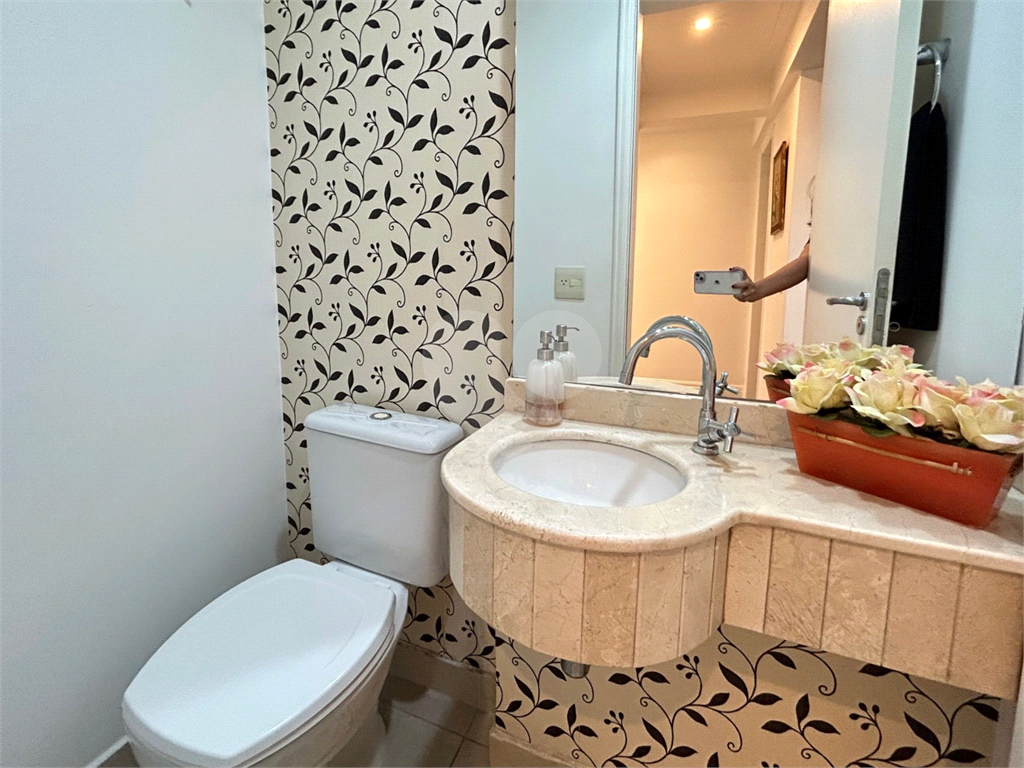 Apartamento em Perdizes com 140 metros de área útil.