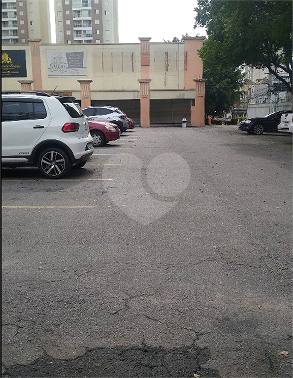 Venda de Imóvel Comercial com Renda no Brás