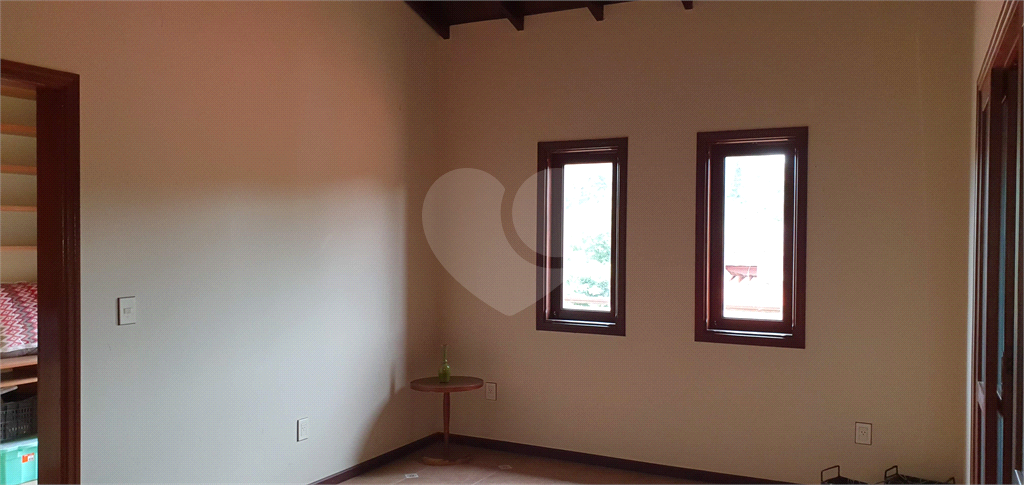 Casa à venda com 3 quartos, 380m² - Foto 27