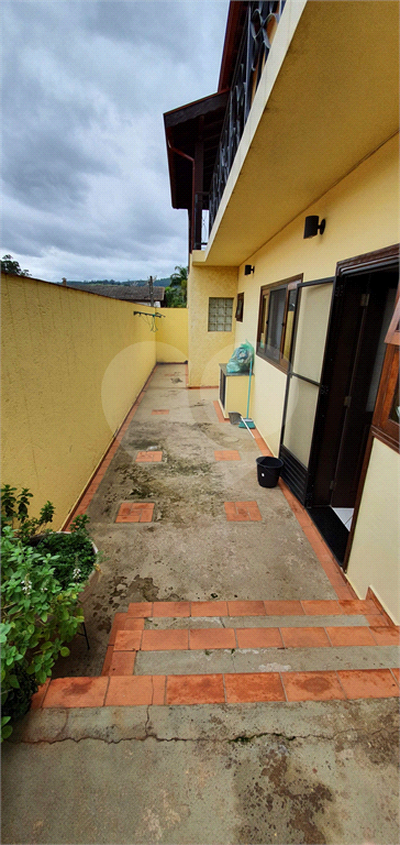 Casa à venda com 3 quartos, 380m² - Foto 11