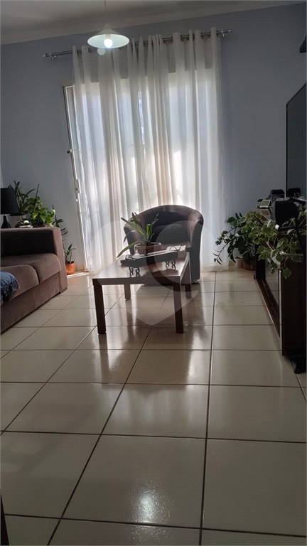 Apartamento à venda com 3 quartos, 85m² - Foto 2