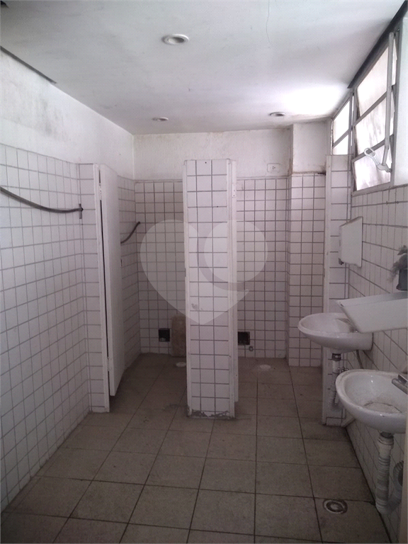 PRÉDIO INTEIRO em PINHEIROS