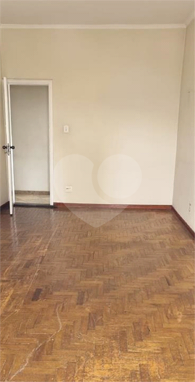 APARTAMENTO em TUCURUVI