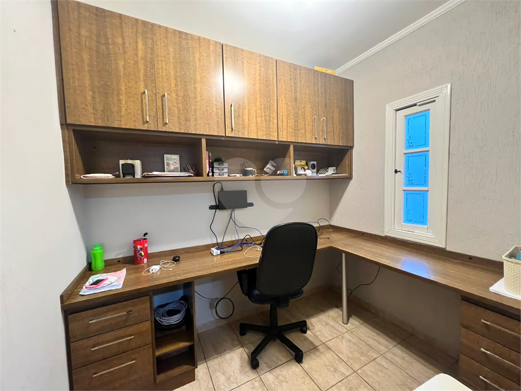 Casa em condomínio fechado, com lazer completo