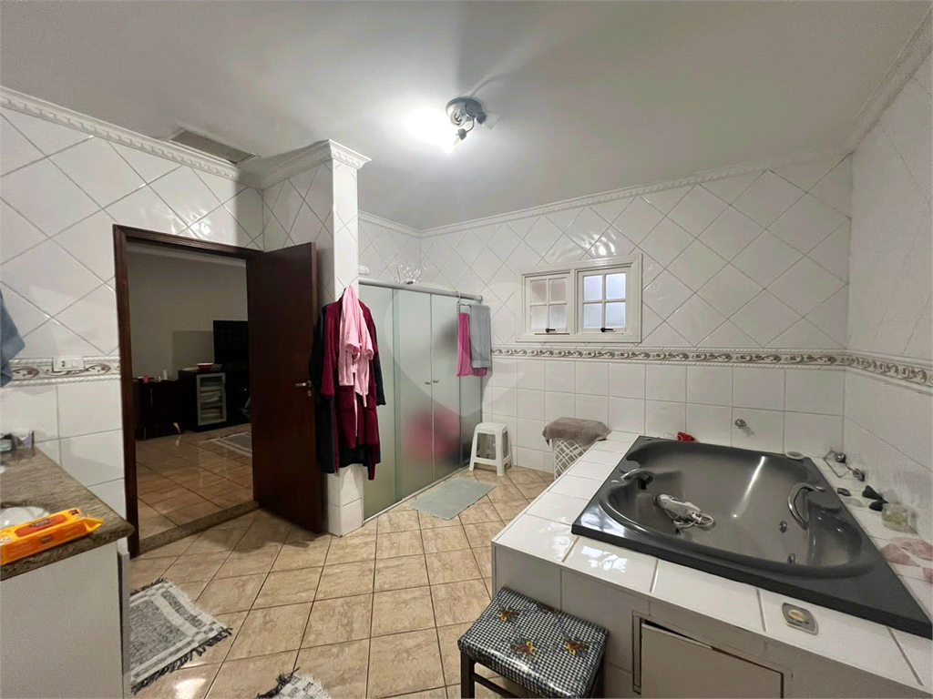 Casa em condomínio fechado, com lazer completo