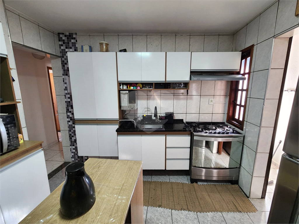 Apartamento à venda com 3 quartos, 74m² - Foto 16