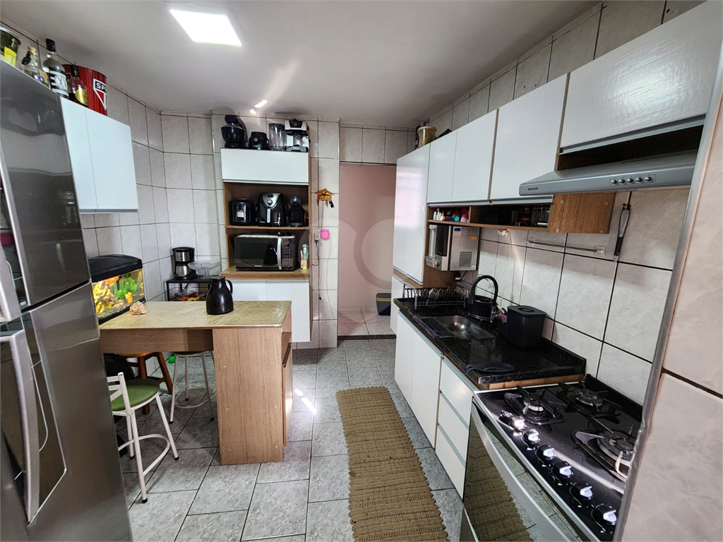 Apartamento à venda com 3 quartos, 74m² - Foto 28