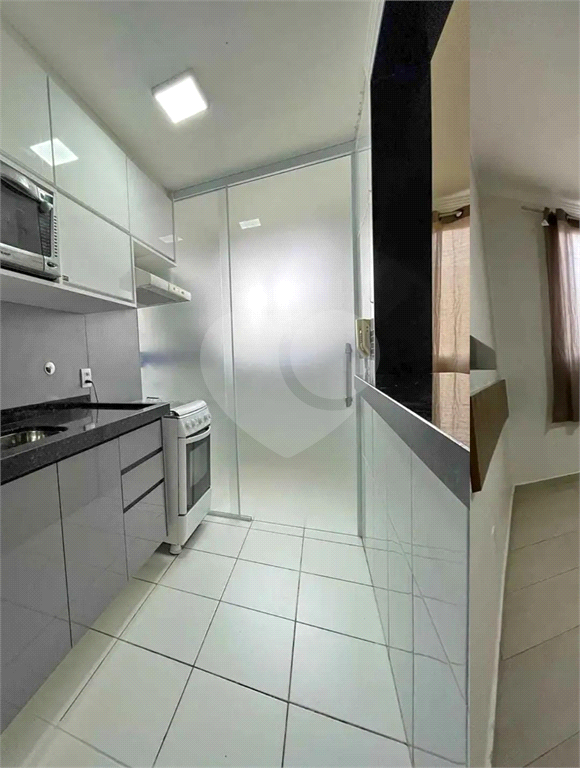 Apartamento à venda com 2 quartos, 90m² - Foto 2