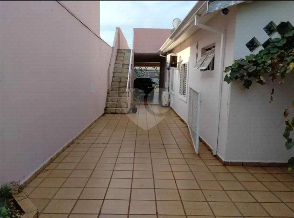 Casa à venda com 3 quartos, 213m² - Foto 11