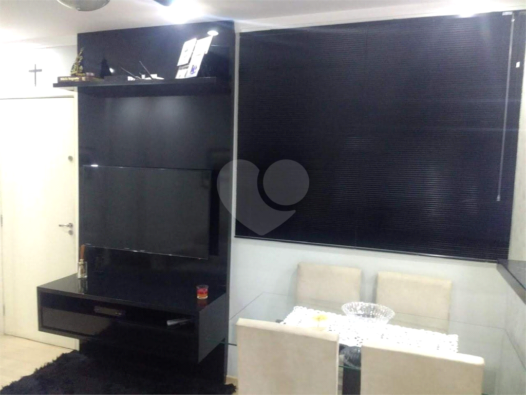 Apartamento à venda com 2 quartos, 52m² - Foto 12