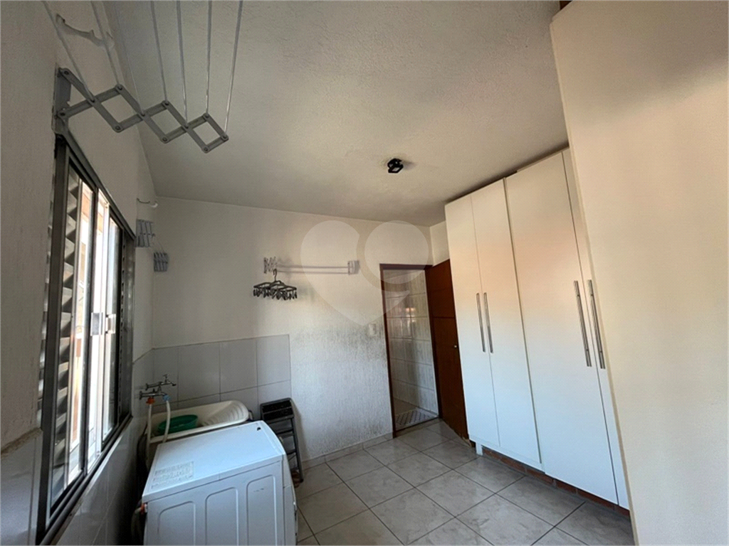 Sobrado à venda com 3 quartos, 200m² - Foto 28