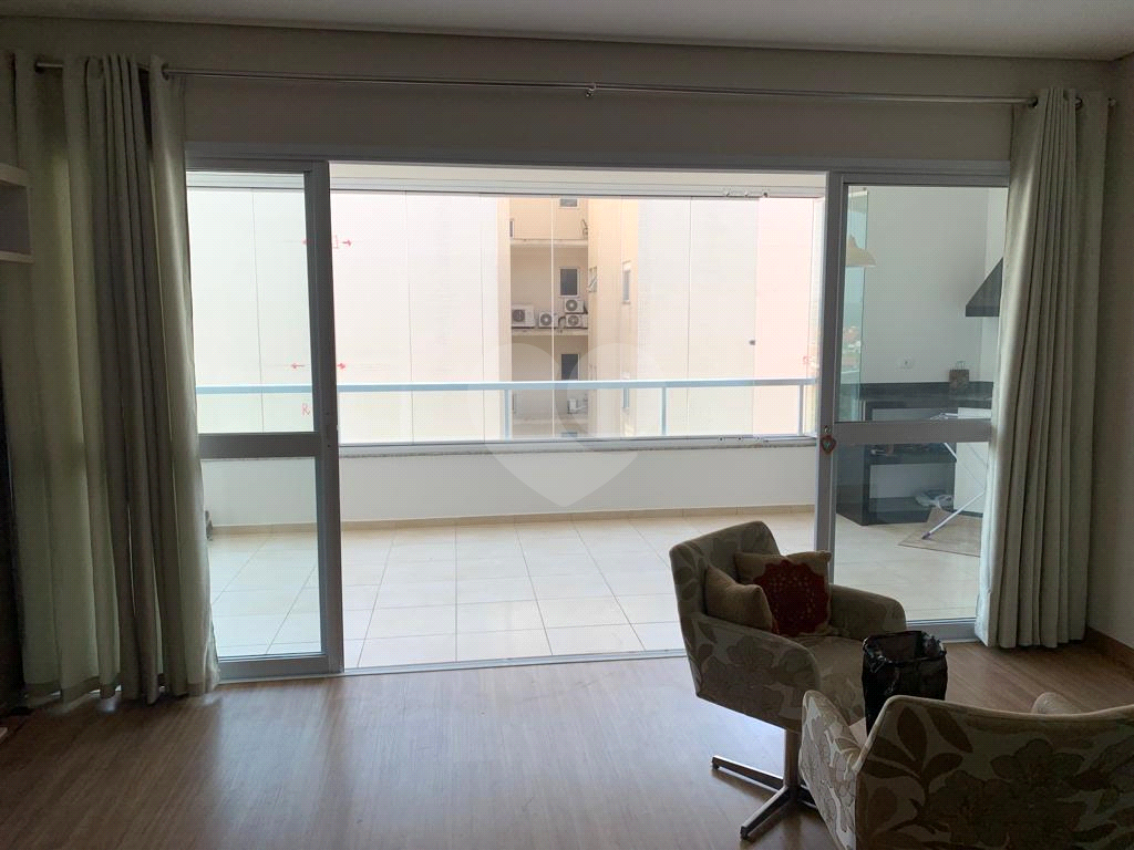 Apartamento para alugar com 4 quartos, 171m² - Foto 6