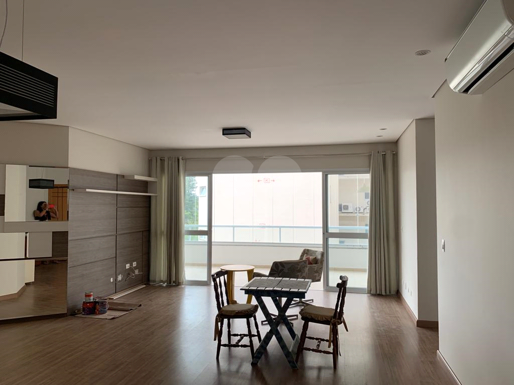 Apartamento para alugar com 4 quartos, 171m² - Foto 5