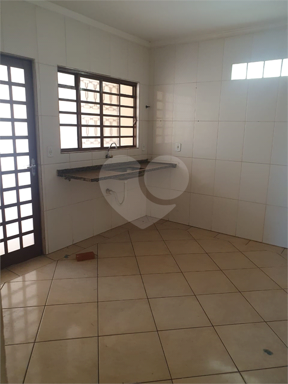 Sobrado à venda com 2 quartos, 170m² - Foto 1