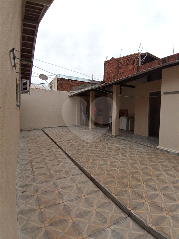 Casa à venda com 3 quartos, 180m² - Foto 15