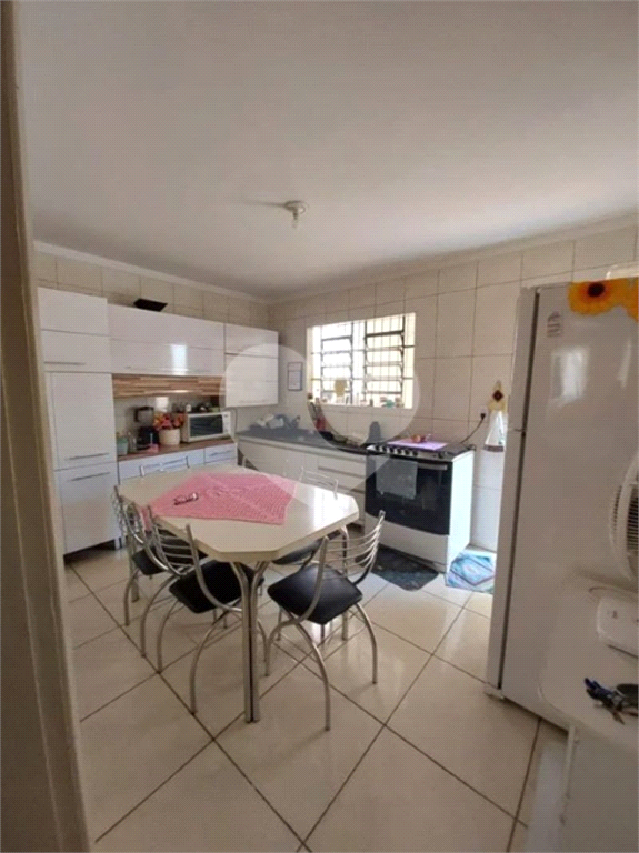 Casa à venda com 3 quartos, 180m² - Foto 23