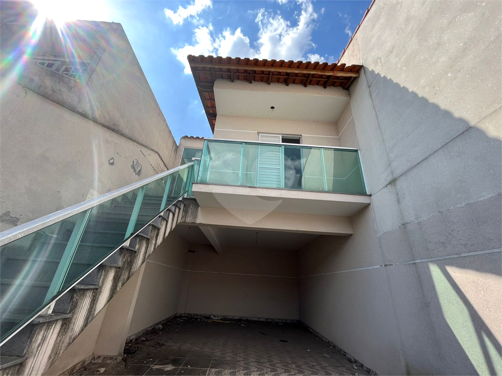 Sobrado Novo 2 Dormitórios 1 Suíte 3 Vagas de Garagem