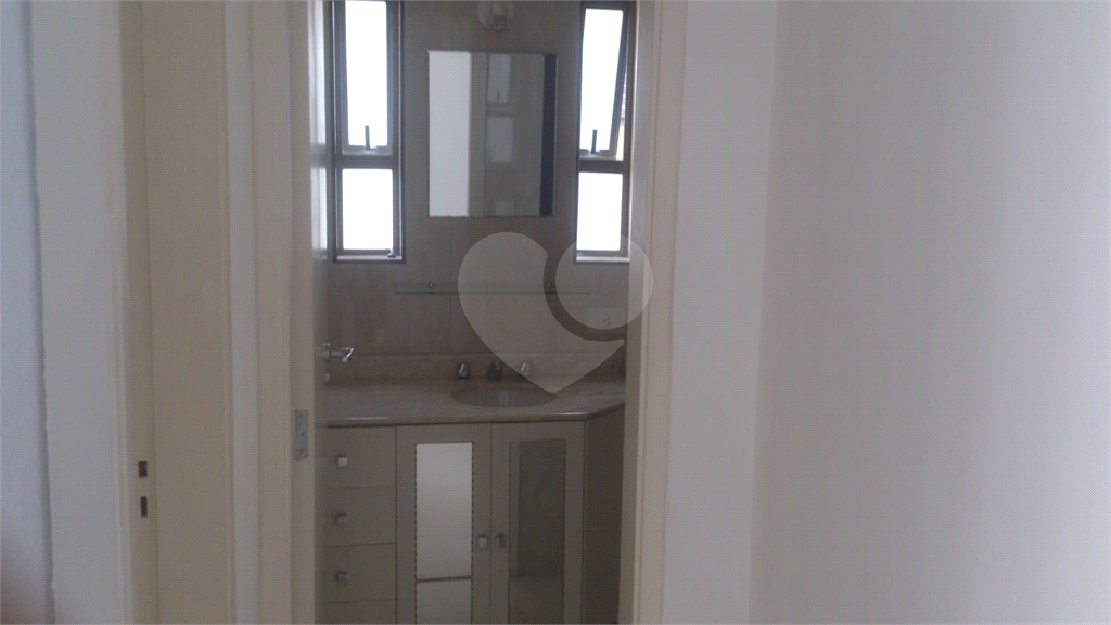 Apartamento à venda com 1 quarto, 49m² - Foto 32