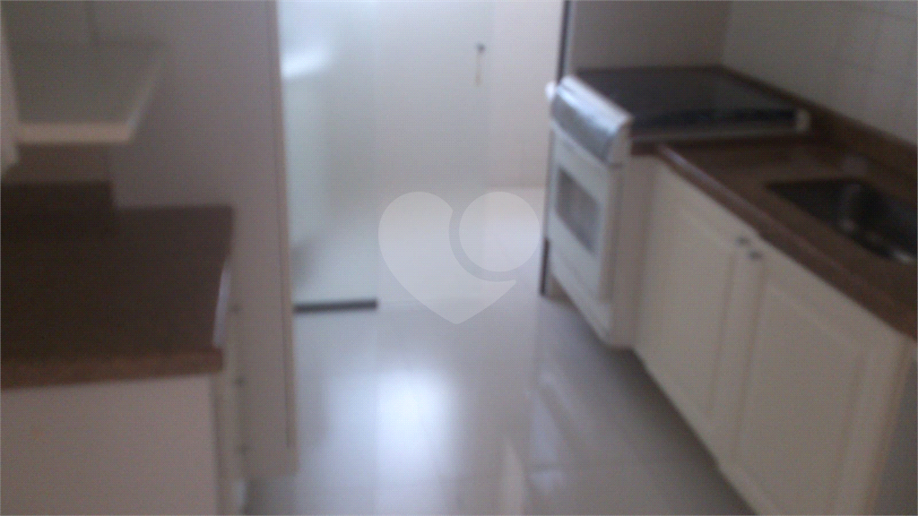 Apartamento à venda com 1 quarto, 49m² - Foto 23