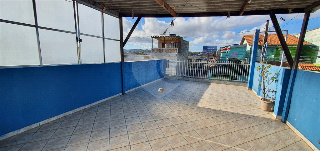 Sobrado à venda com 2 quartos, 252m² - Foto 33