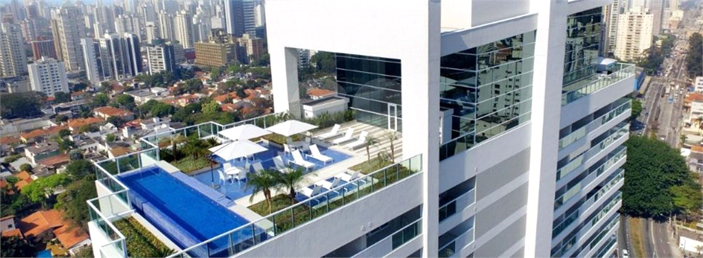 APARTAMENTO em BROOKLIN