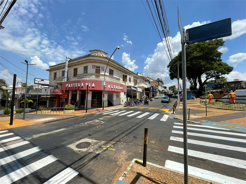 Salas/Prédio Inteiro Centro São Carlos 