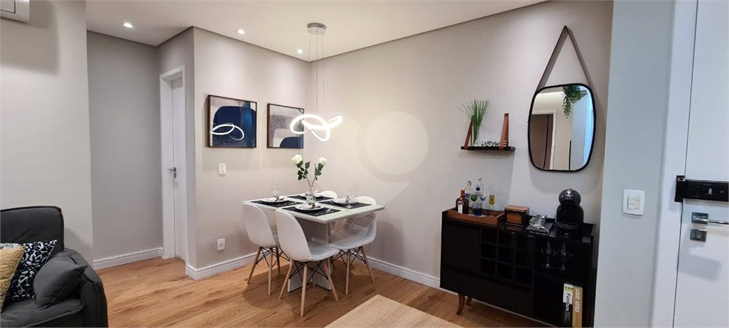APARTAMENTO À VENDA NO CENTRO 