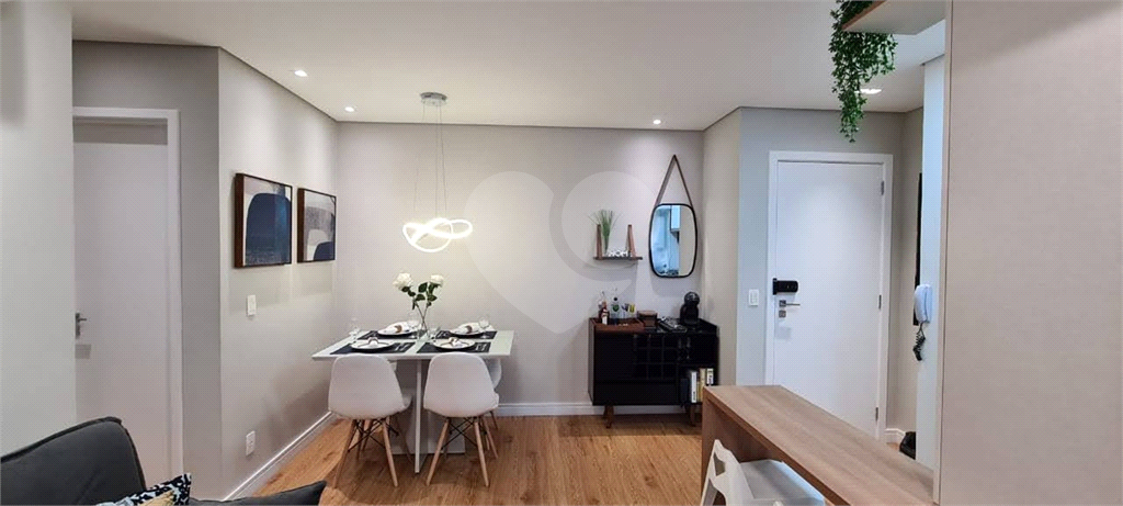 APARTAMENTO À VENDA NO CENTRO 