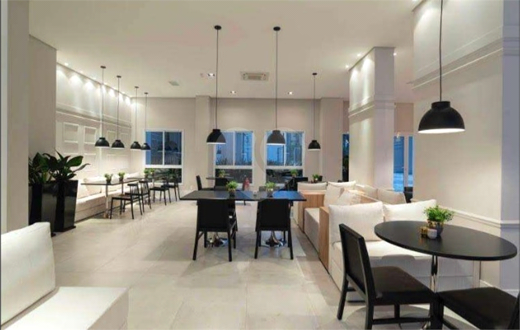 APARTAMENTO À VENDA NO CENTRO 