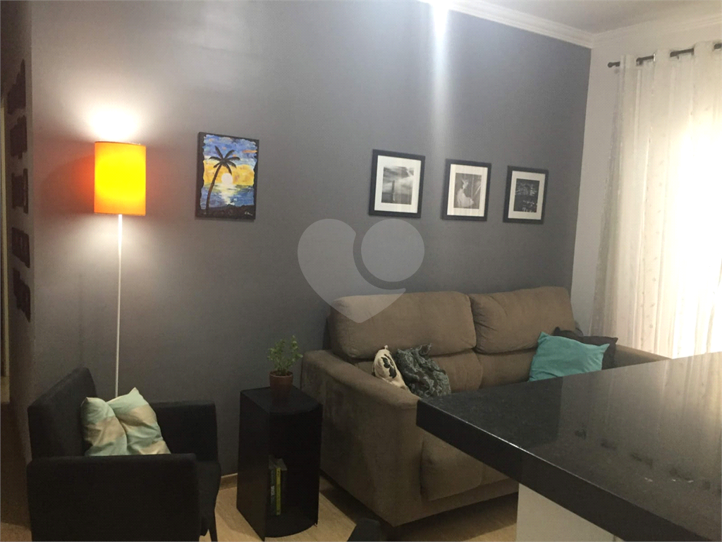 Apartamento à venda com 2 quartos, 70m² - Foto 8