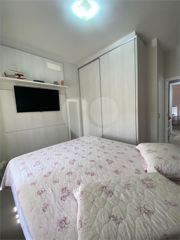 Apartamento à venda com 2 quartos, 70m² - Foto 15