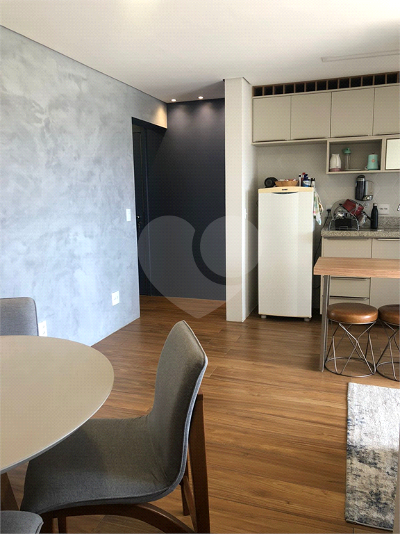 Apartamento à venda com 2 quartos, 65m² - Foto 3