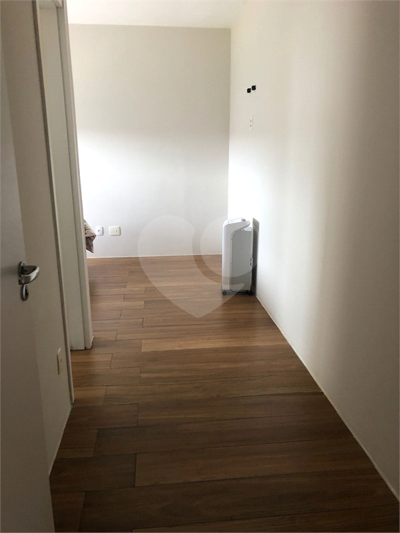 Apartamento à venda com 2 quartos, 65m² - Foto 27