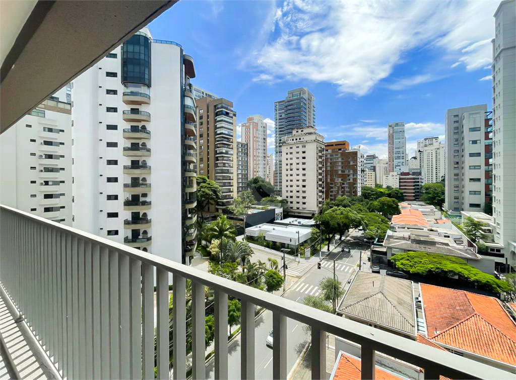 Apartamento Duplex - Moema - 2 Suítes / Quartos - 1 Vaga - Venda / Compra