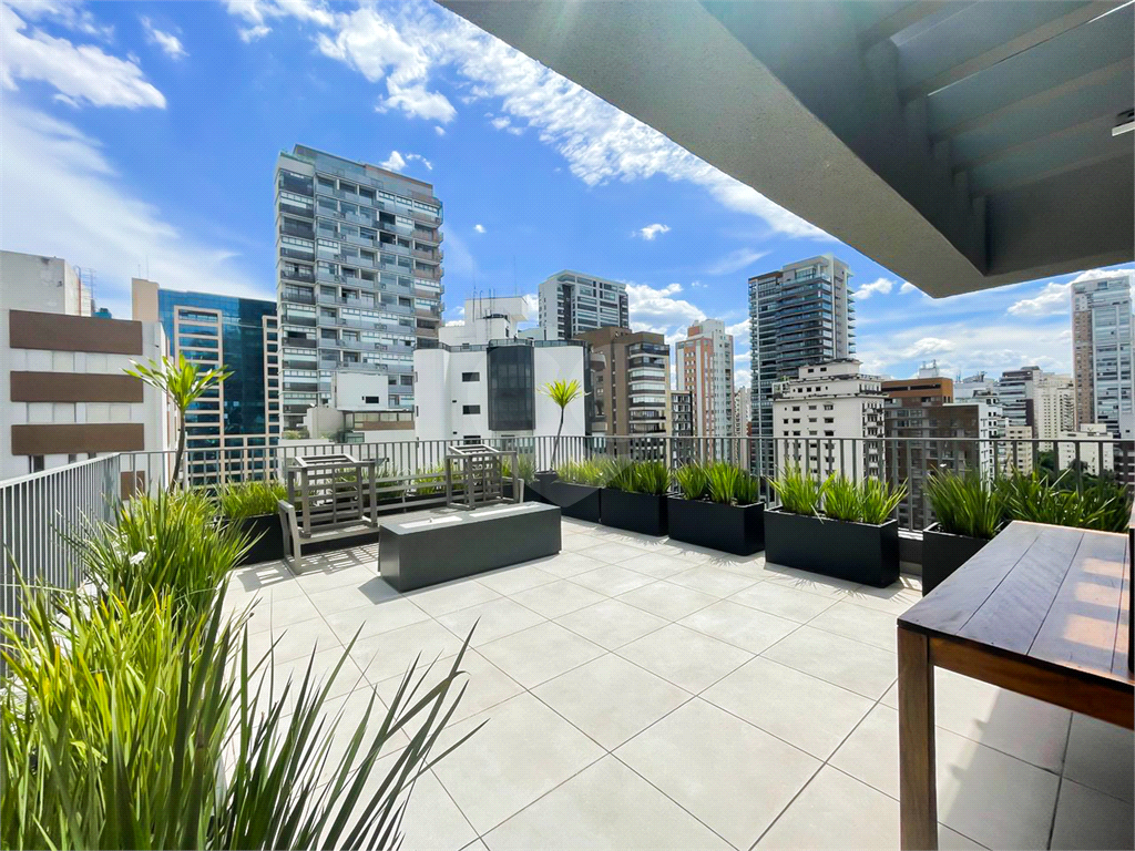Apartamento Duplex - Moema - 2 Suítes / Quartos - 1 Vaga - Venda / Compra