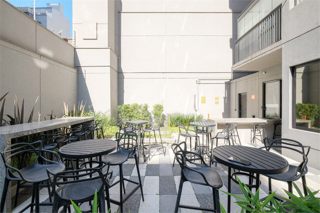 APARTAMENTO em HIGIENÓPOLIS