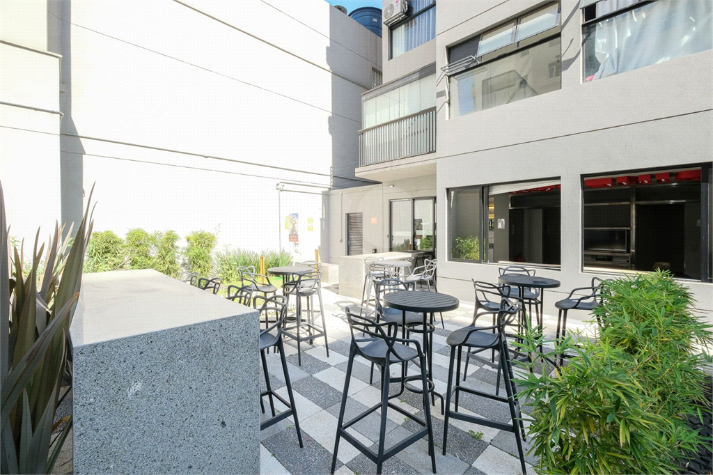 APARTAMENTO em HIGIENÓPOLIS