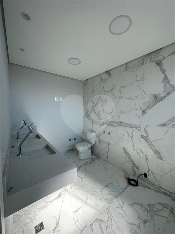 Casa de Condomínio à venda com 4 quartos, 379m² - Foto 34